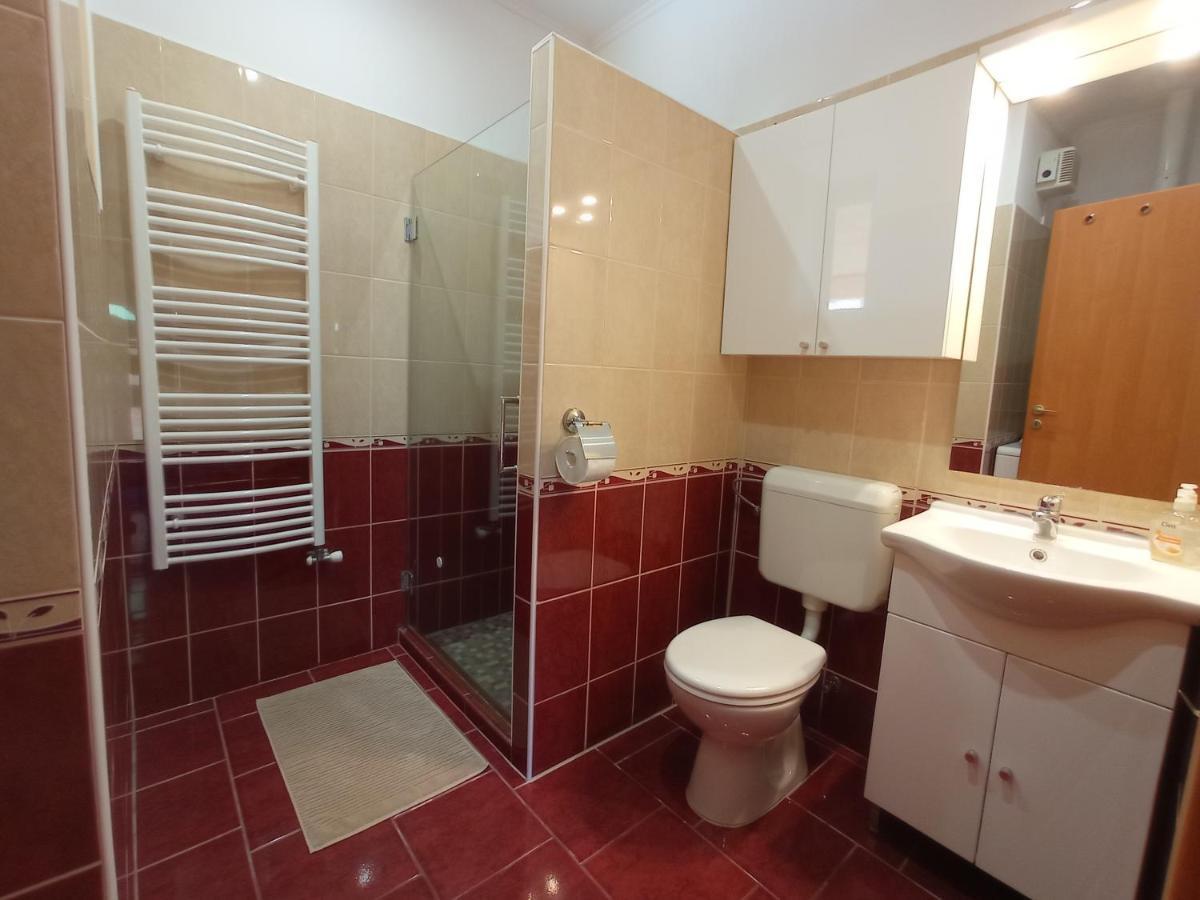 Budapest Airport Apartment Exteriör bild