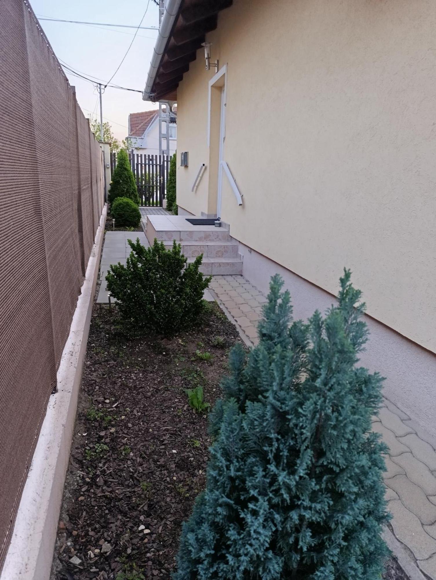 Budapest Airport Apartment Exteriör bild